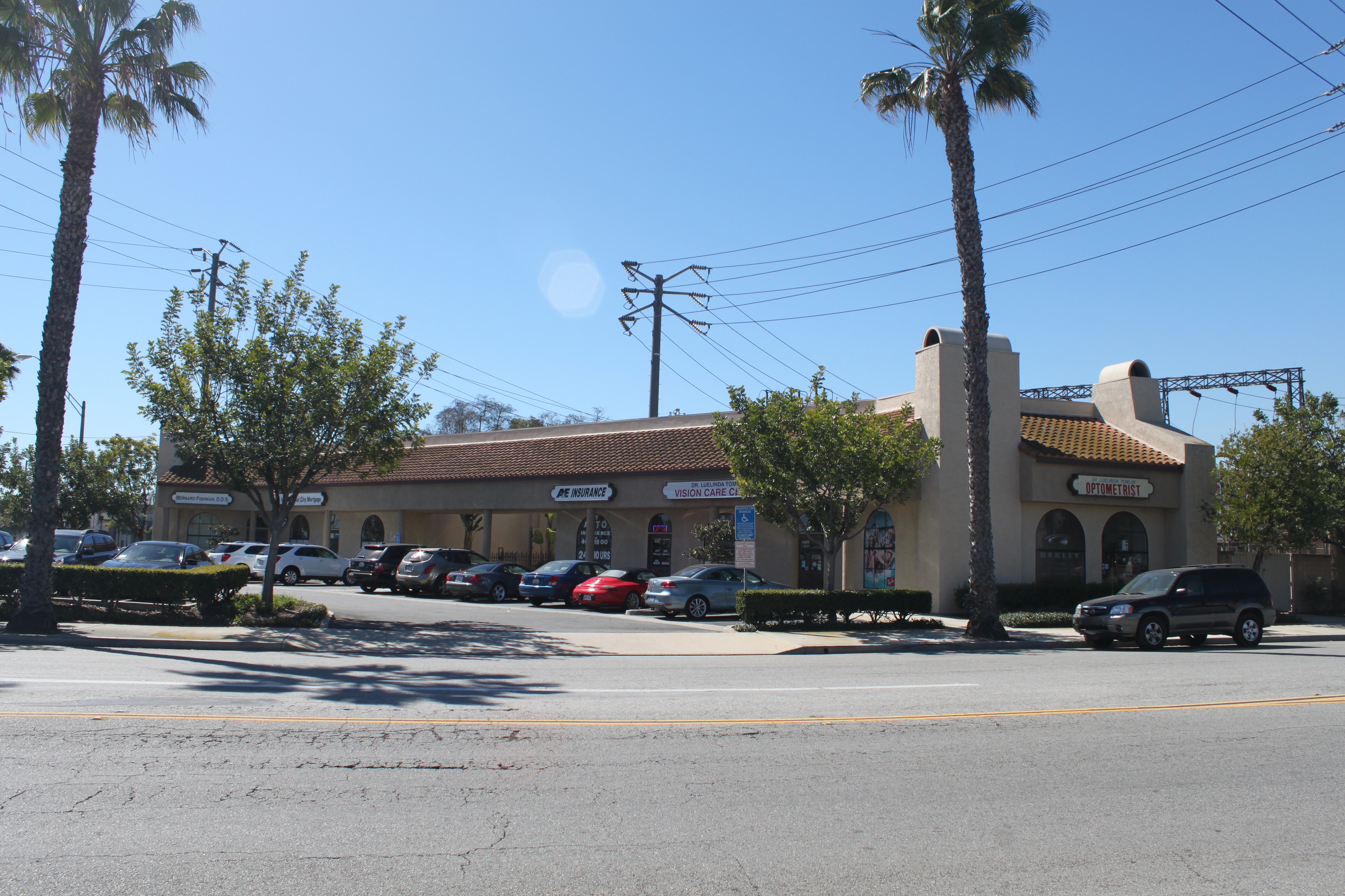 Circle Triangle Retail Center - Long Beach, California